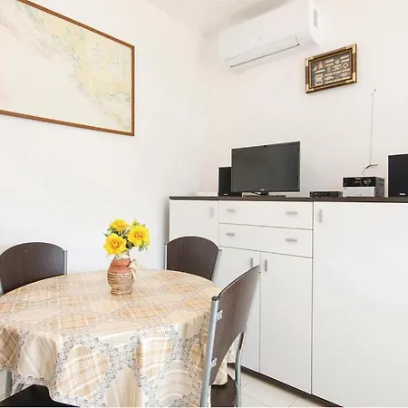 度假居 Holiday Home Sevid